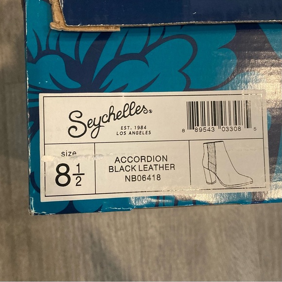 Seychelles Leather Black Ankle Boots - Picture 3 of 9